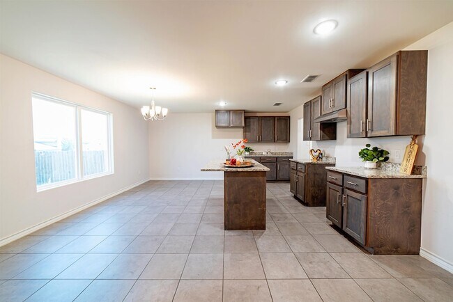 Building Photo - 5520 Texana St