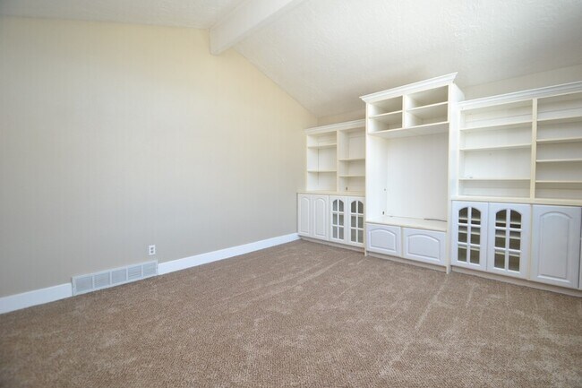 Building Photo - 8223 S 1520 W
