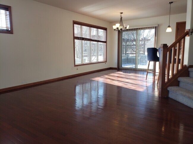 Foto del edificio - 3718 Stonebridge Dr