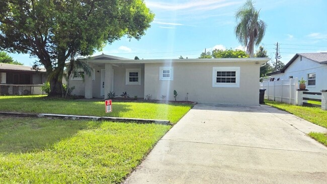 Building Photo - 2709 Arc Dr