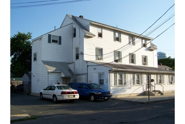 Foto principal - 14 Highland Blvd
