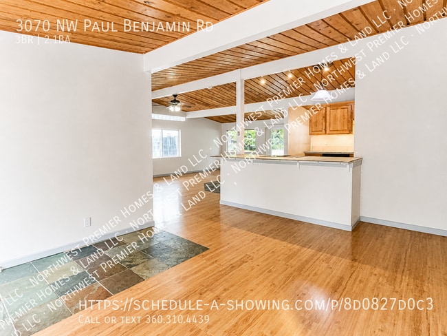 Foto del edificio - 3070 NW Paul Benjamin Rd