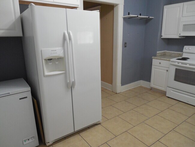 Foto del edificio - 2407 Wrightsboro Rd