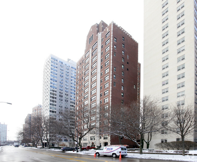 Building Photo - Lake Shore Towers