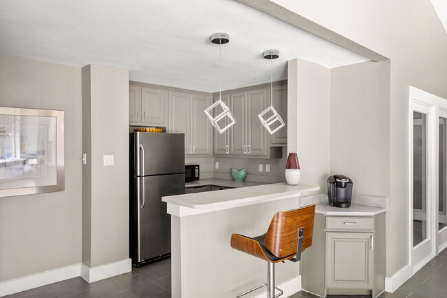 C235270_Cocina de la casa club_13731 - The Enclave at Bear Creek