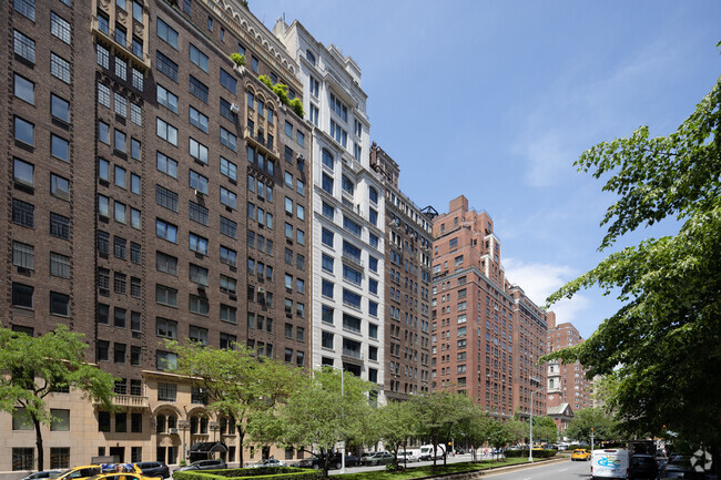 Foto del edificio - 1110 Park Ave