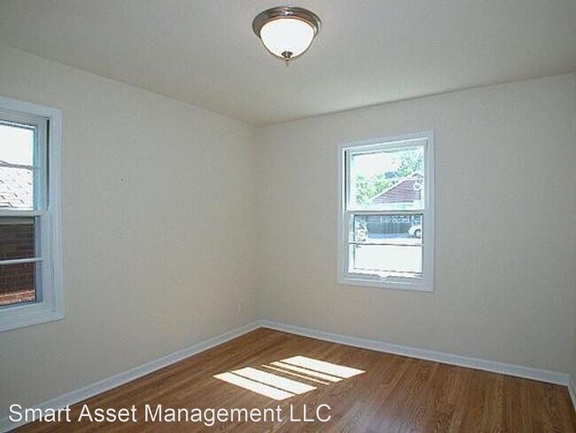 Foto del edificio - 1243 Glenview Ave