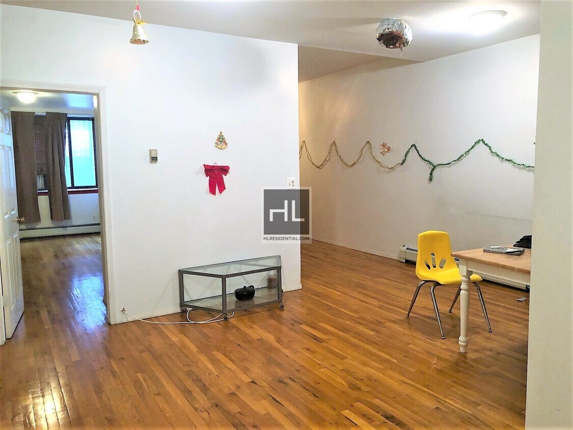 272 Willoughby Ave Unit BG, Brooklyn, NY 11205 Room for Rent in
