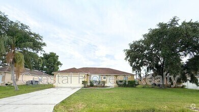 Building Photo - 462 Lark Ct
