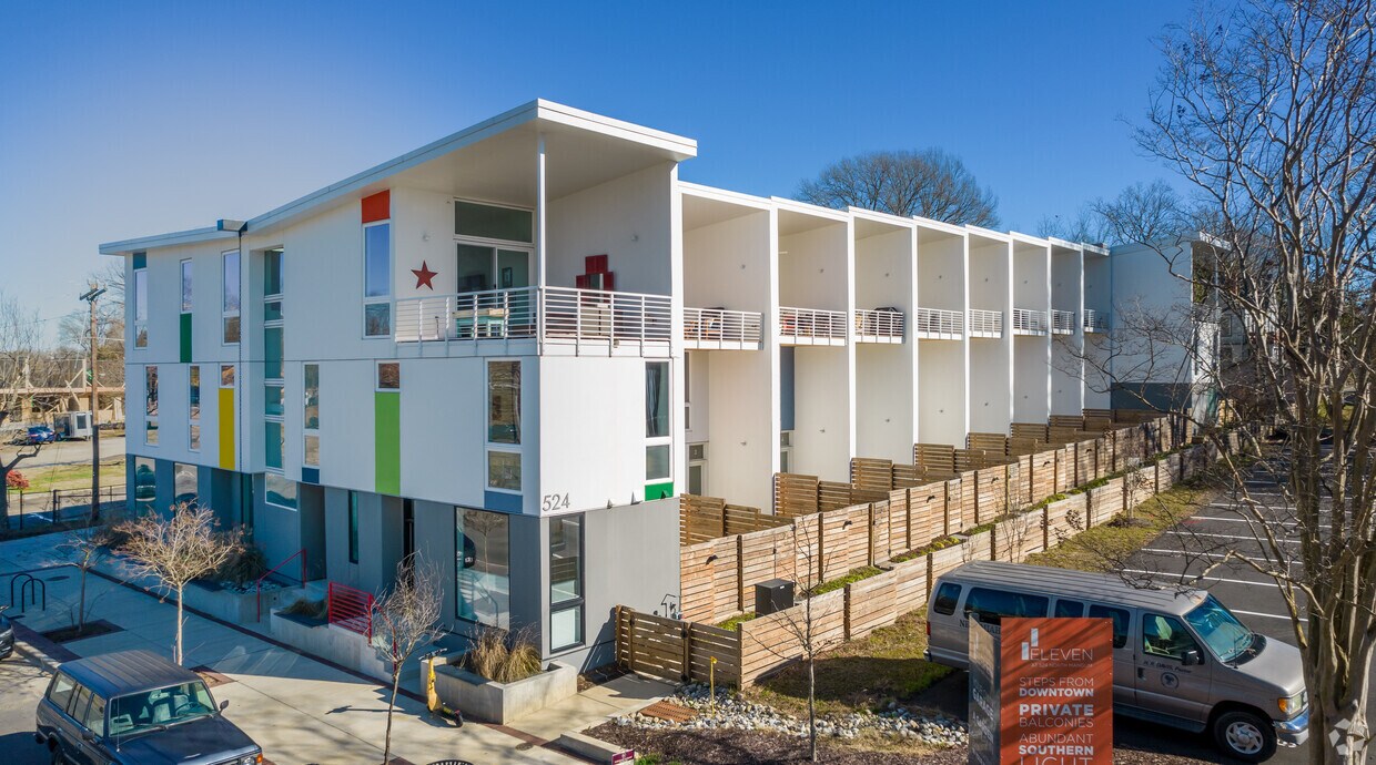 Foto principal - Eleven at 524 North Mangum
