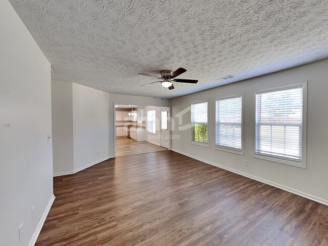 Building Photo - 169 Maxton Ave