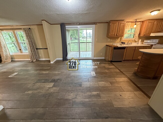 Foto del edificio - 1865 Liberty Rd