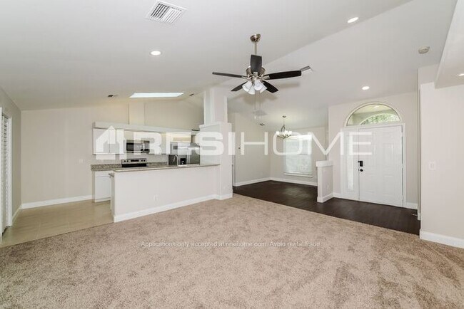 Building Photo - 6405 64th Dr E