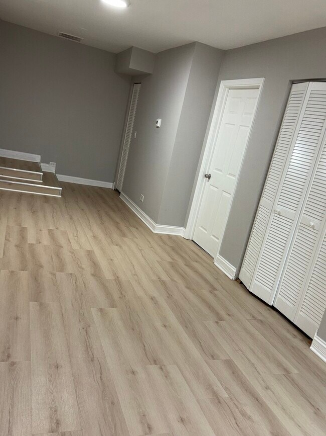 Foto del edificio - 6444 N Hamilton Ave