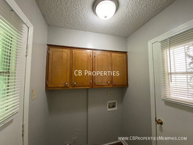 Foto del edificio - 3662 Mozelle St