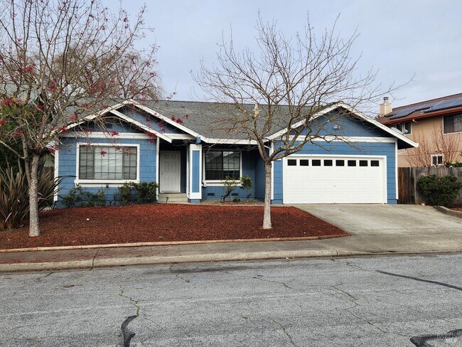 Building Photo - 527 Mallory Ave