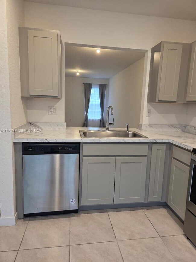 Foto del edificio - 540 NE 5th Terrace