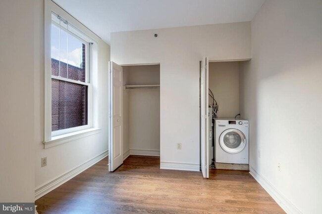 Foto del edificio - 204 S 17th St
