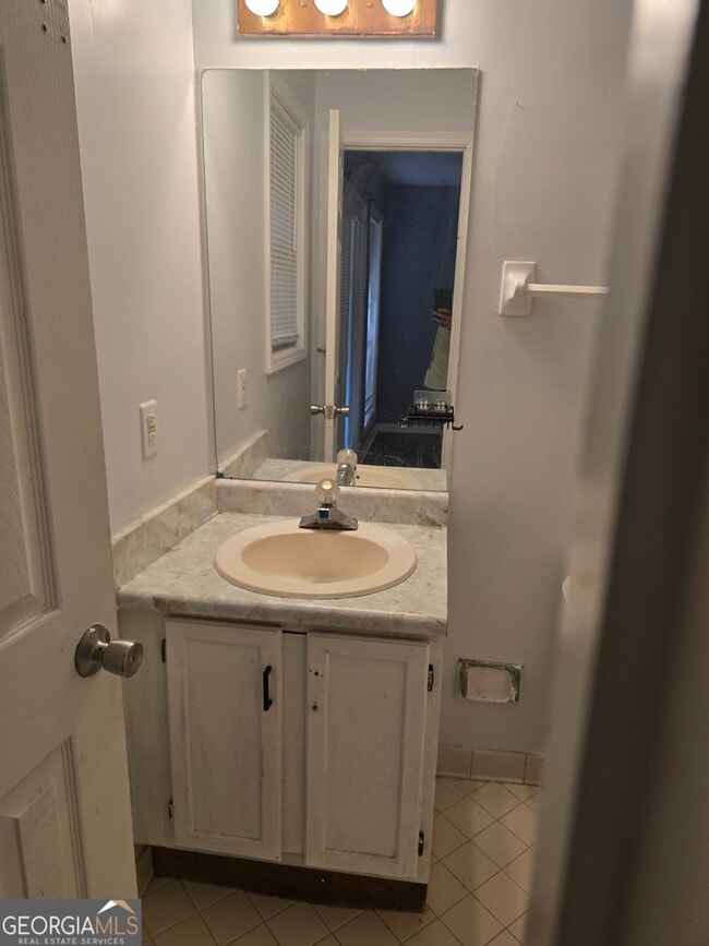 Foto del edificio - 2812 Briar Hill Ln SE