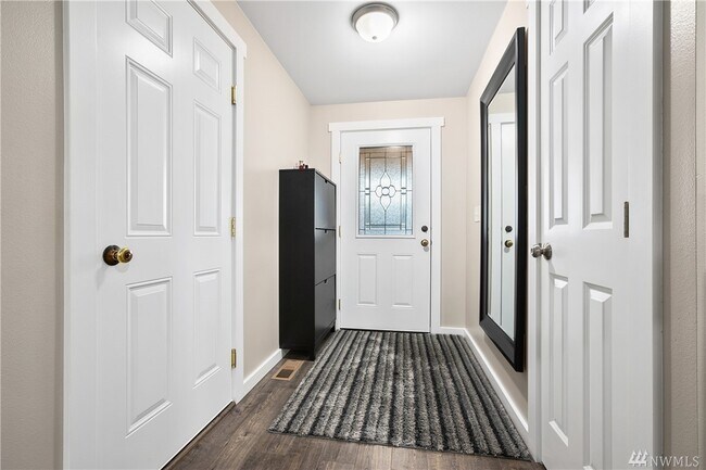 Building Photo - 6076 Captain's Way