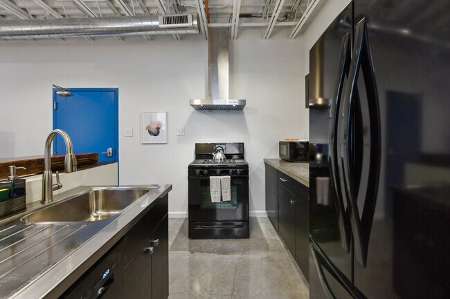 Building Photo - 521 St Joseph St