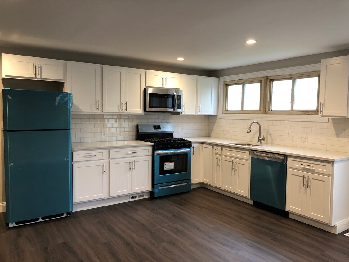 Kitchen and Living Room Open Layout - 83 Post Pl