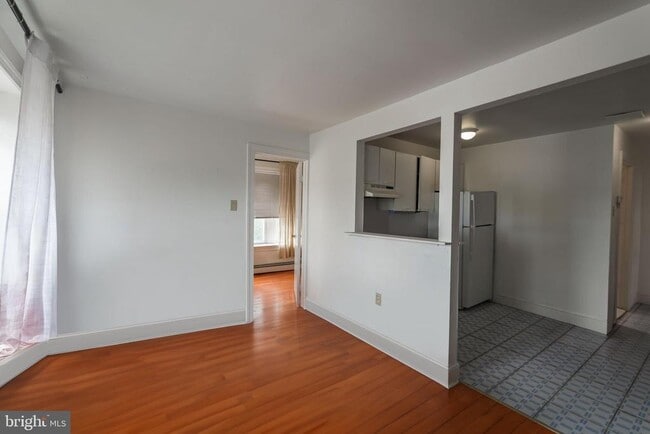 Building Photo - 400 N 32nd St