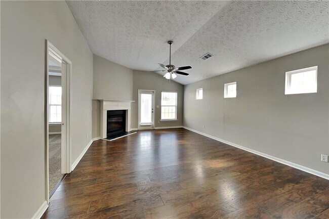 Foto del edificio - 144 Cobbler Cove Dr