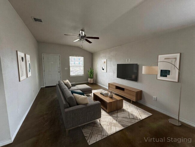 Foto del edificio - 108 Lowes Blvd