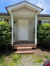 Building Photo - 1754 Meadowbrook Terrace