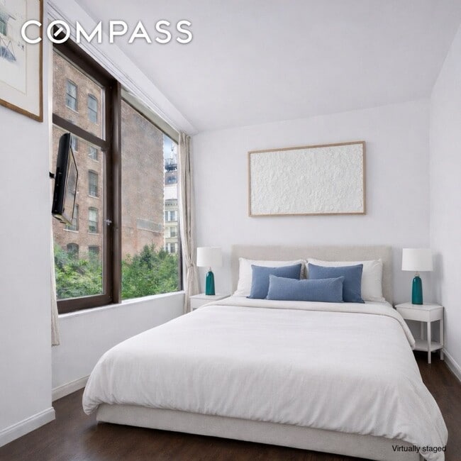 Building Photo - 101 W 24th St