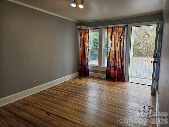 Foto del edificio - 1130 Camden Ave