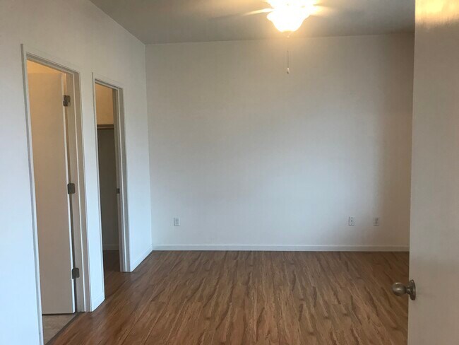 Foto del edificio - 221 Elworthy Ranch Cir