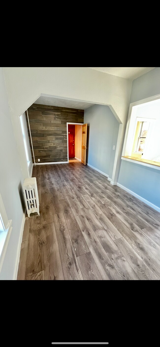 Foto del edificio - 8440 129th St