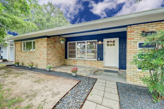 Foto del edificio - 5013 Verdome Ln