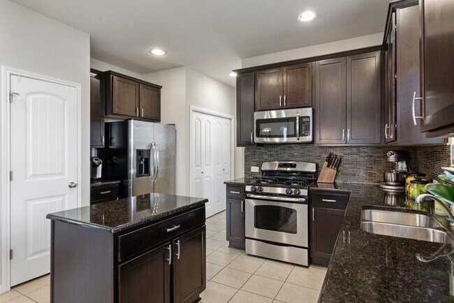 Foto del edificio - 11217 Persimmon Gap Dr