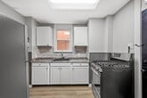 Foto principal - 3 Bedroom home in Carrick available August...