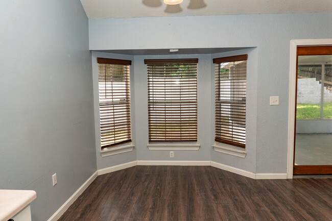 Building Photo - 228 Grand Prix Dr