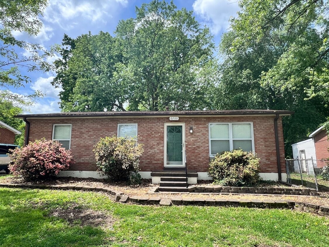 6200 Trena Trail, Louisville, KY 40258 House Rental in Louisville, KY