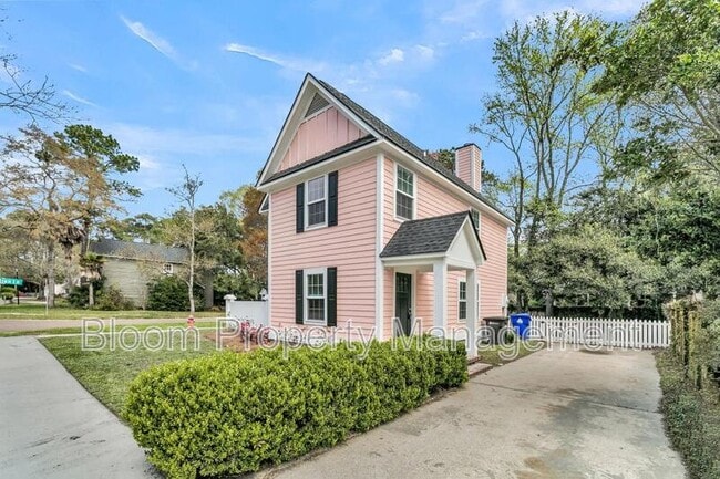 Building Photo - 974 Governors Rd