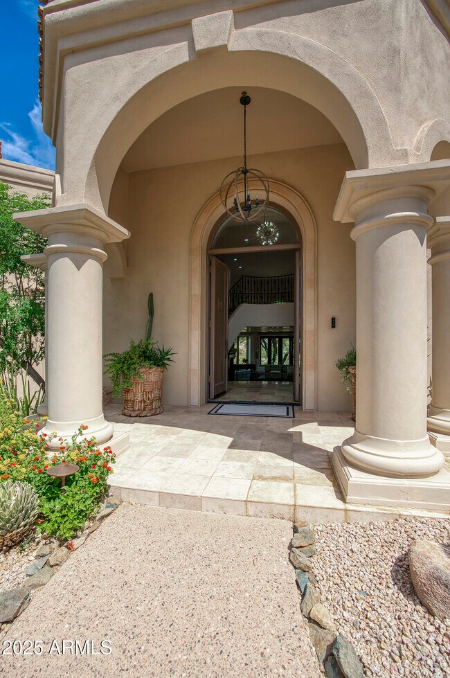 Foto del edificio - 10420 E Morning Vista Ln