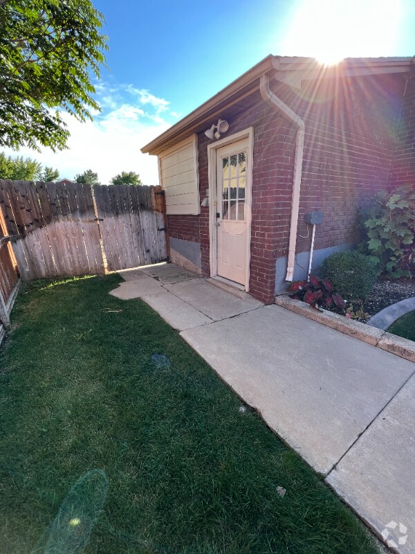 Aspen Apartments for Rent with Washer & Dryer Orem, UT 1 Rentals