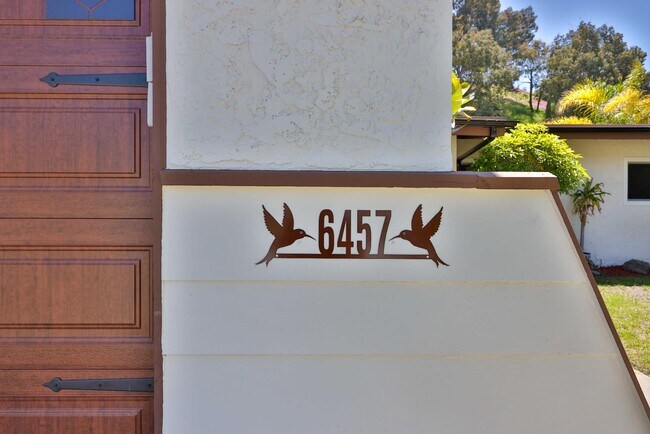 Foto del edificio - 6457 Potomac St
