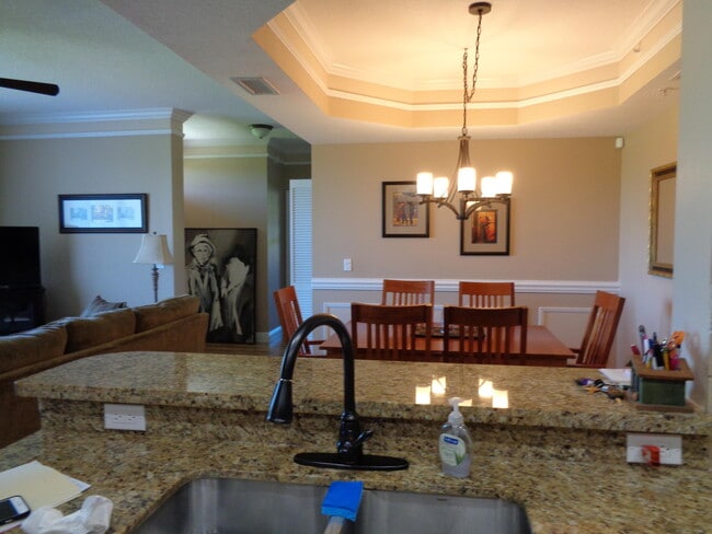 Building Photo - 2058 Alta Meadows Ln