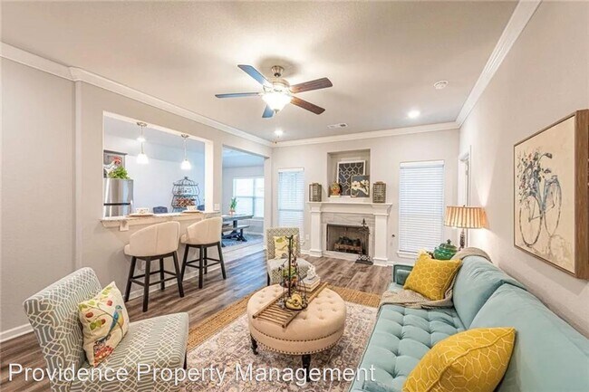 Foto del edificio - 3 br, 2 bath House - 4339 W Topeka Ave