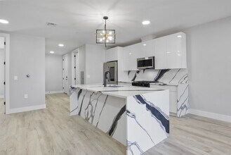 Building Photo - 187 Culver Ave