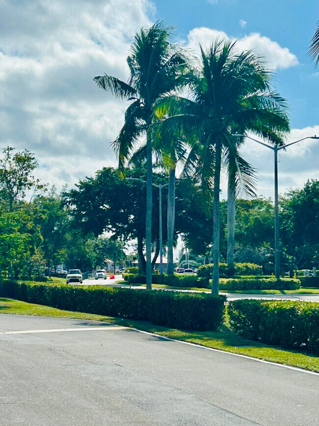 Foto del edificio - 137 Bedford F