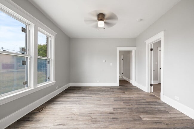 Building Photo - 15 155th St
