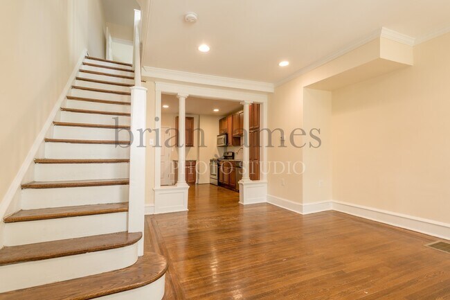 Foto del edificio - 537 E Penn St