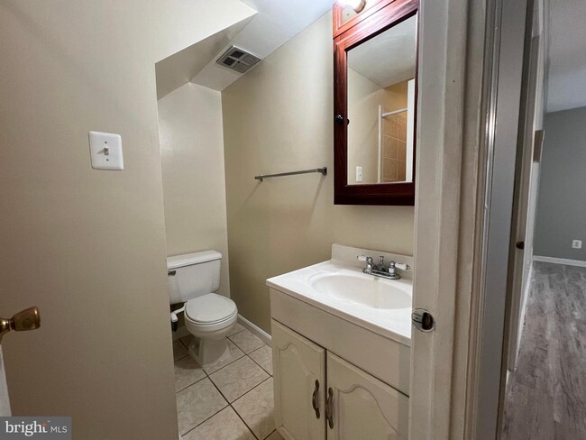 Building Photo - 14761 Ealing Ct